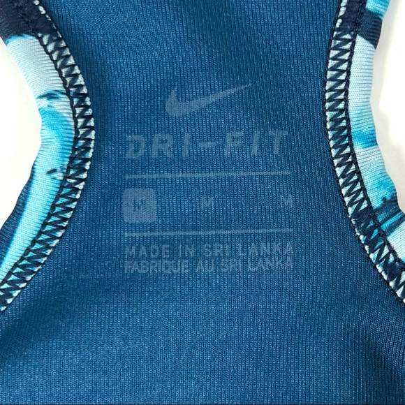 🌸Nike Girls Multicolor Dri-Fit Sports Bra Size Medium 1103 - Picture 3 of 3